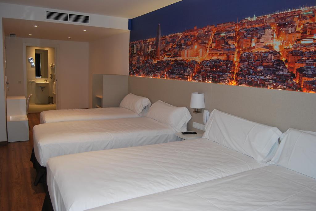 Hotel Bestprice Gracia Barcelona Zimmer foto